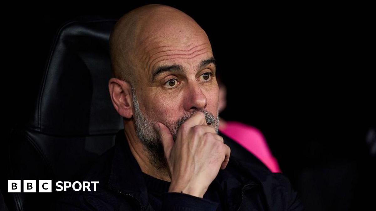 Guardiola avertizează: lupta pentru titlul din Premier League s-ar putea încheia în weekend dacă City pierde la West Ham Manchester City se află într-o poziție delicată în lupta pentru titlul din Premier League, iar antrenorul Pep Guardiola a lansat un avertisment clar
