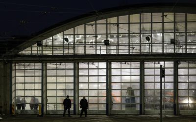 Reorganizarea întârziată a STB: planuri de reducere a costurilor sau manevre de etapizare politică? Ultimele mișcări din cadrul Societății de Transport București (STB) ridică semne de întrebare cu privire la intențiile reale ale conducerii