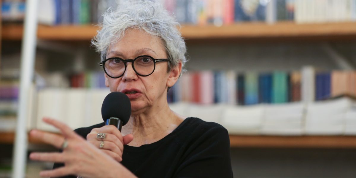 Actrița Oana Pellea a făcut recent o declarație care scoate la iveală dificultățile întâmpinate în lupta pentru apărarea drepturilor de autor ale tatălui său, celebrul actor Amza Pellea