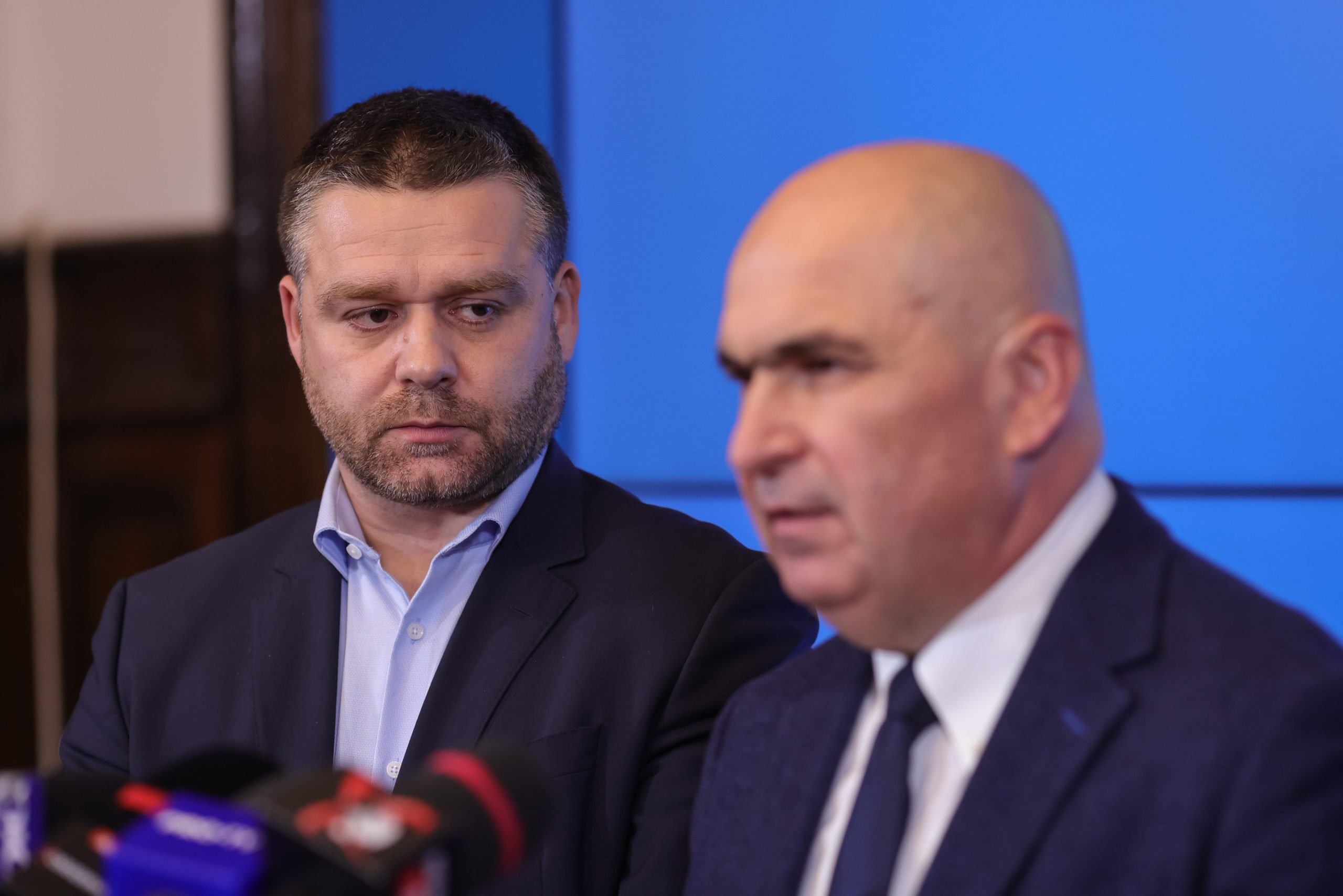 Ilie Bolojan, premierul României, a lansat recent o inițiativă menită să redefinească structura de dezvoltare a zonelor urbane din țară, cu un accent special pe municipiile reședință de județ