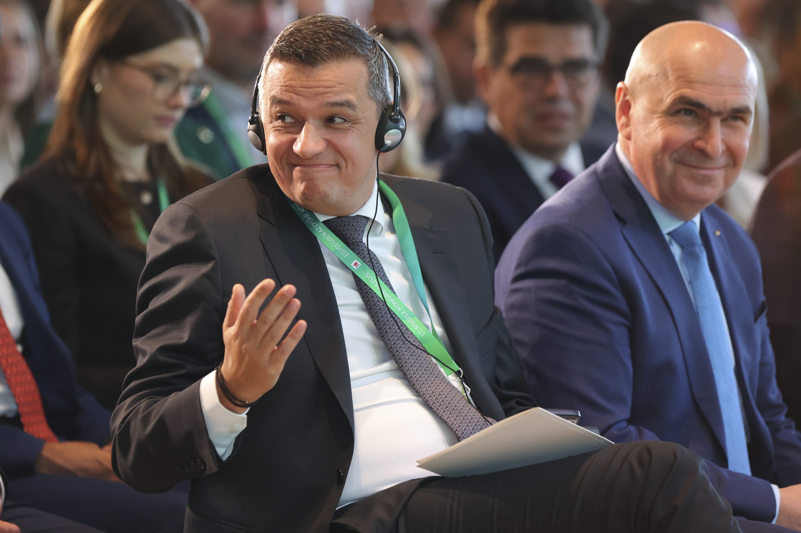 PNL solicită clarificări din partea PSD privind viitorul alianței de guvernare, în timp ce social-democrații reacționează dur la această presiune, acuzând celelalte partide că uită de responsabilitate și de obligațiile asumate