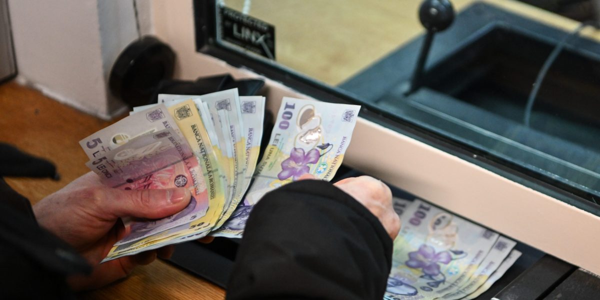 Bonus pentru bucureștenii din Sectorul 4: reducere de taxe și posibilitatea de a-și recupera banii plătiți în plus Bucureștenii din Sectorul 4, care au achitat deja impozitul pe clădiri pentru anul 2026, pot cere acum returnarea sumelor încasate în plus, în contextul reducerilor implementate recent de Guvernul României