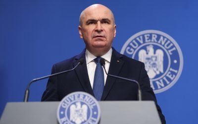 România trebuie să depună eforturi susținute pentru reducerea deficitului și consolidarea fiscală în anii următori, avertizează cel mai recent raport economic al Organizației pentru Cooperare și Dezvoltare Economică (OECD), prezentat guvernului luni
