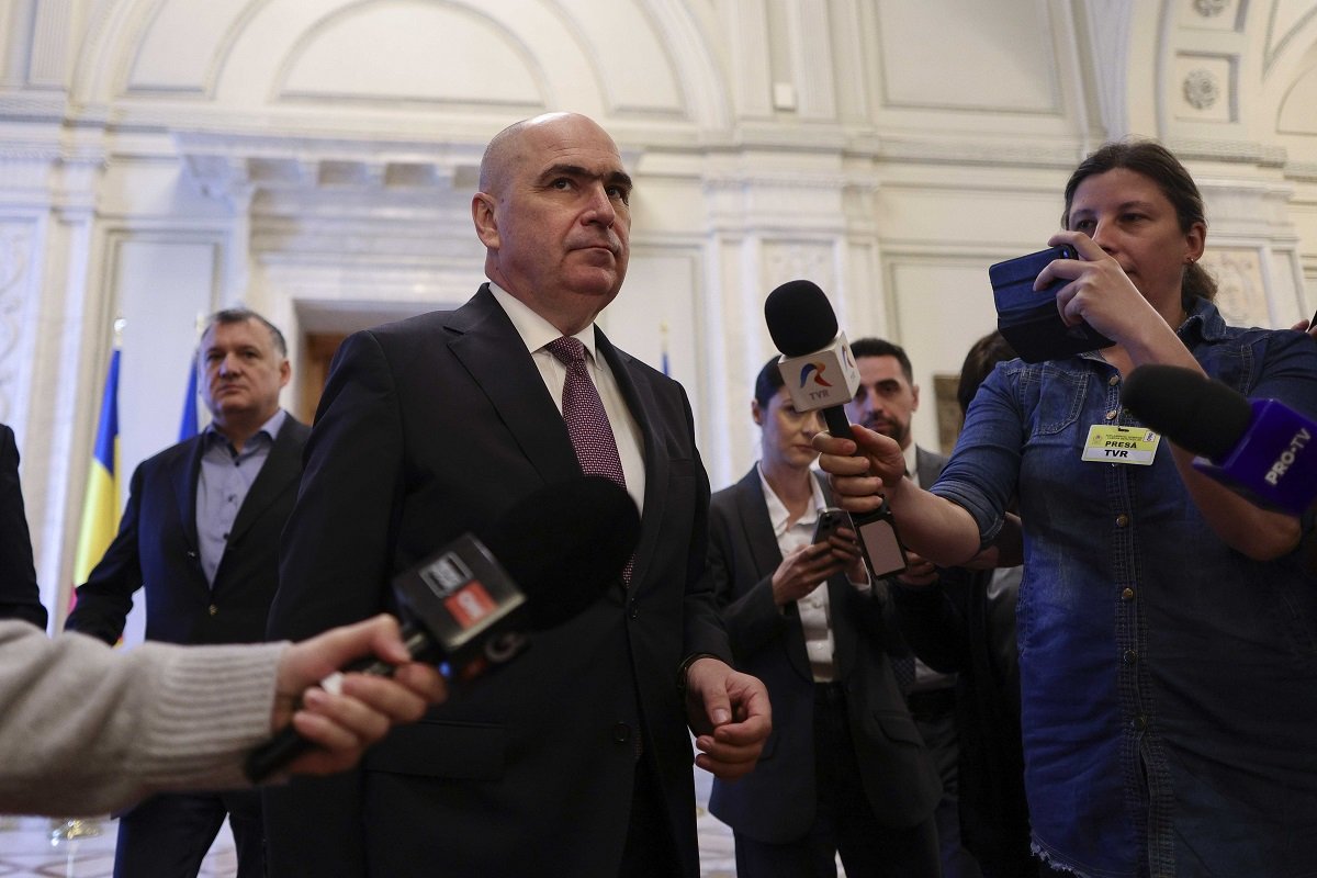 Guvernul pregătește o ordonanță de urgență pentru criza carburanților, anunță premierul Ilie Bolojan În plină criză a prețurilor și a disponibilității carburanților, Guvernul României se pregătește să adopte o măsură de urgență menită să stabilizeze piața