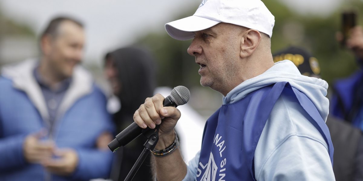 Blocul Național Sindical refuză dialogul cu guvernul: controverse și tensiuni prelungite în orientarea politicilor energetice Într-o mutare surprinzătoare, reprezentanții celui mai mare sindicat din România au anunțat miercuri că nu se vor întâlni cu premierul Ilie Bolojan pentru discuții pe tema recentelor modificări legislative din sectorul energetic