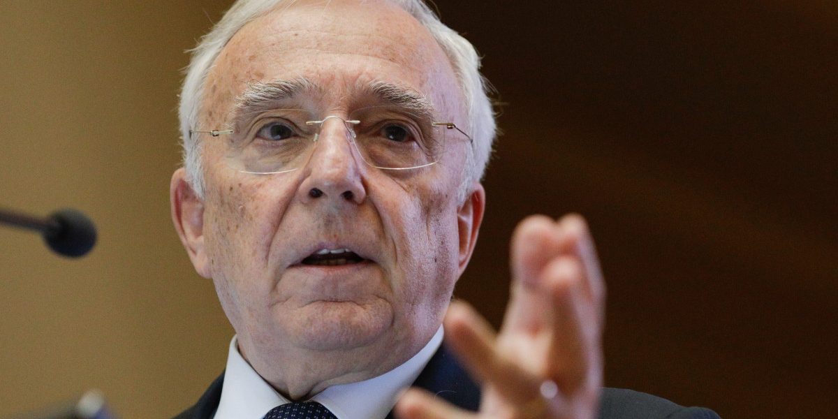 Avertismentul lui Mugur Isărescu: Finanțele publice, sub presiune cheltuielilor bugetare. Ajustările fiscale trebuie să continue