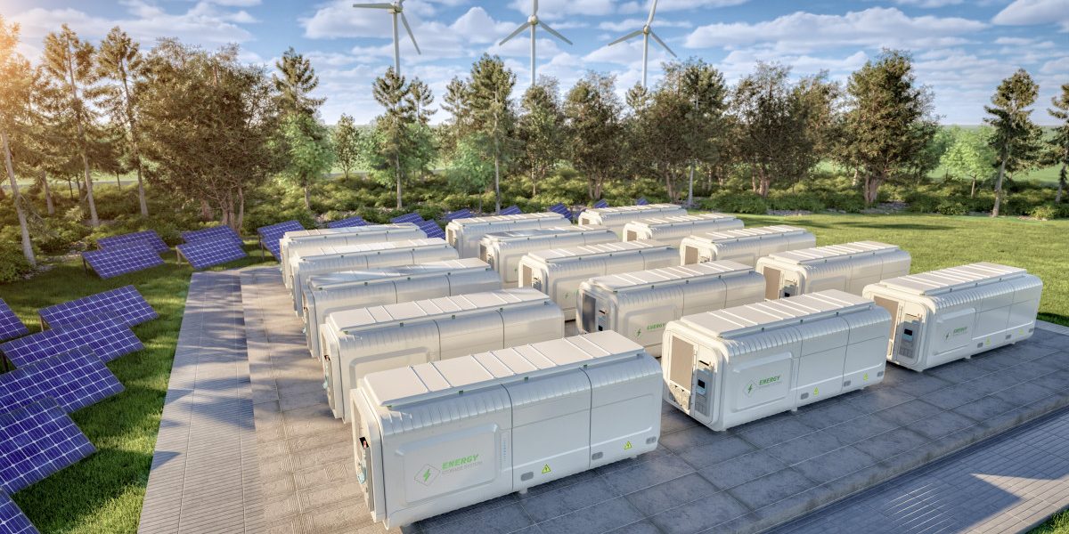 România primește un impuls semnificativ în tranziția către energie verde, după ce Uniunea Europeană a aprobat recent schema de sprijin în valoare de 150 de milioane de euro, destinată dezvoltării sistemelor de stocare a energiei electrice