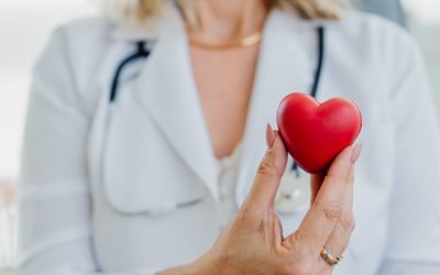 Femeile pot dezvolta complicații cardiace severe chiar și atunci când depunerile de grăsime în artere sunt mai reduse decât în cazul bărbaților, relevă un studiu recent care alterează percepțiile convenționale despre riscul cardiovascular la sexe diferite