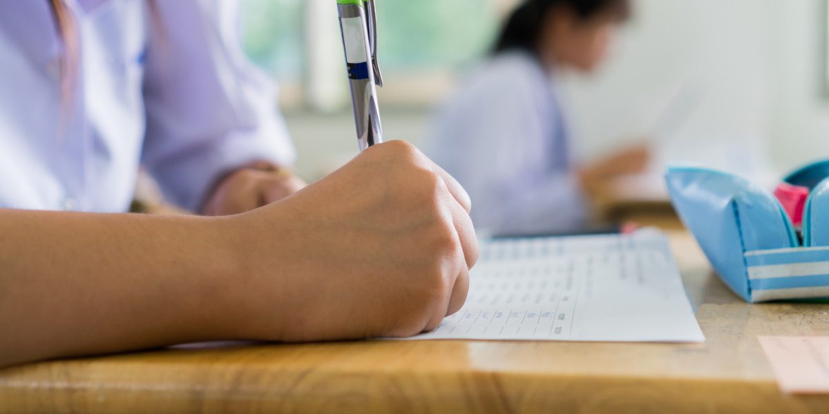 Ministerul Educației a publicat baremul de corectare la simularea Bac 2026 la matematică, notele finale urmând a fi afișate curând