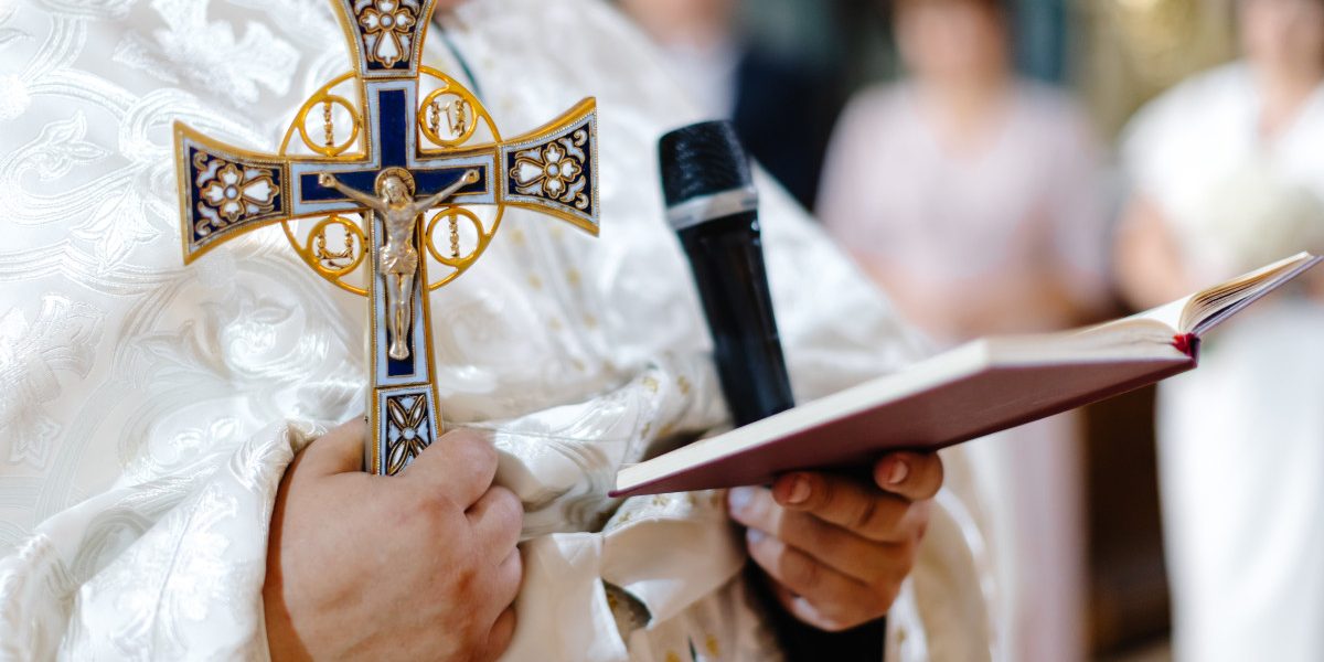 Pe 15 martie 2026, creștinii ortodocși din întreaga țară sărbătoresc Duminica Sfintei Cruci, una dintre cele mai importante zile din timpul Postului Mare