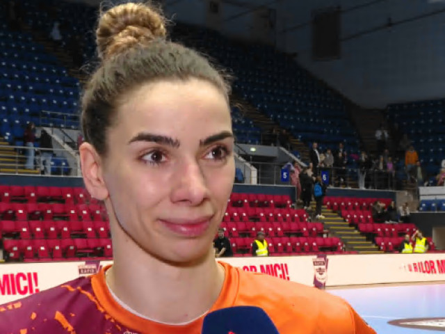 Diana Ciucă, prin lacrimile dezamăgirii, pe marginea terenului: Rapid ratează calificarea în semifinale la European League Un sezon plin de speranță, muncă și vise // o bătaie cruntă pentru un loc în semifinale Bătălia aprigă pentru calificare s-a încheiat dramatic pentru echipa Rapid