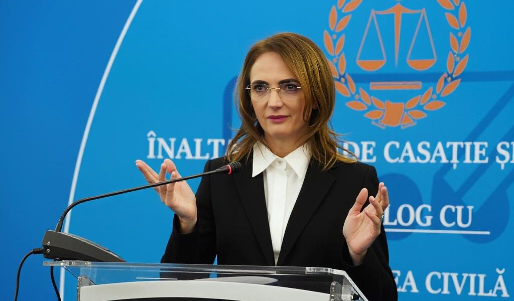 Alexandru Dimitriu: Guvernul trebuie să ceară permisiunea Lia Savonea pentru gestionarea țării, după decizia Curții Supreme Situație tensionată în sistemul judiciar și în sfera decizională a țării, după ce Înalta Curte de Casație și Justiție a hotărât recent suspendarea unei decizii importante privind reorganizarea și revizuirea legislației din domeniul justiției