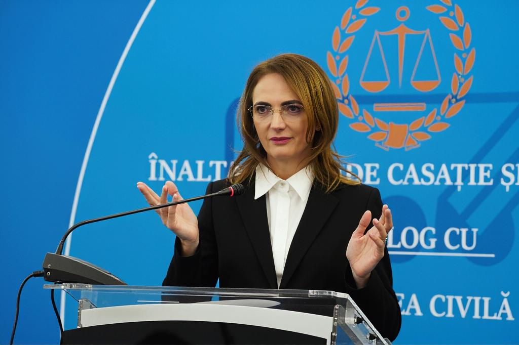 Alexandru Dimitriu: Guvernul trebuie să ceară permisiunea Lia Savonea pentru gestionarea țării, după decizia Curții Supreme Situație tensionată în sistemul judiciar și în sfera decizională a țării, după ce Înalta Curte de Casație și Justiție a hotărât recent suspendarea unei decizii importante privind reorganizarea și revizuirea legislației din domeniul justiției