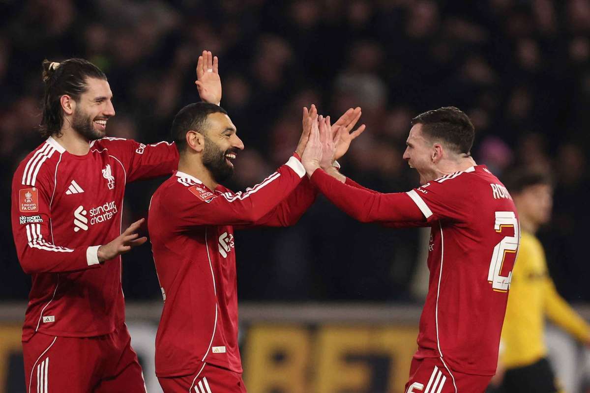 Liverpool s-a calificat în sferturile FA Cup după o victorie convingătoare cu 3-1 în fața celor de la Wolves, în meciul disputat vineri, în prezentându-și astfel dorința de a renăște după o perioadă mai dificilă