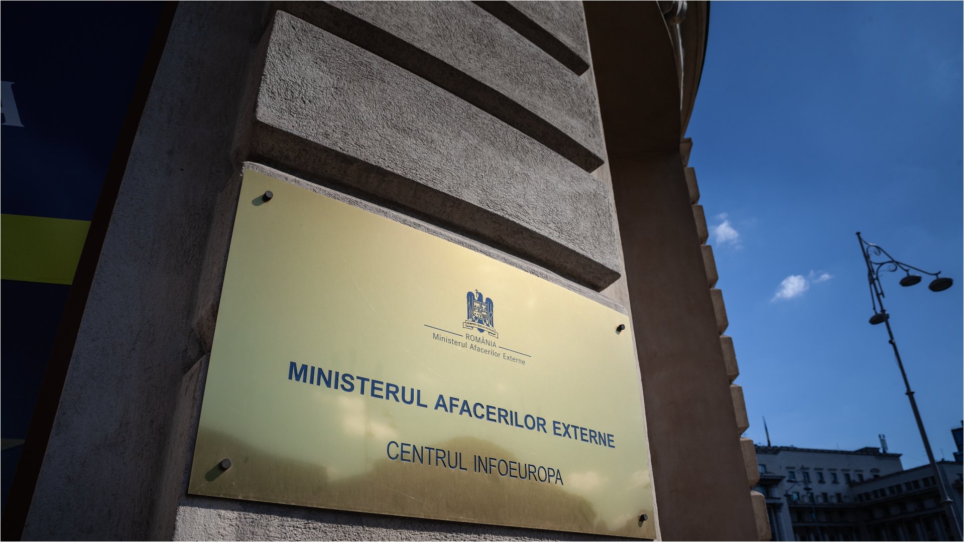 Autoritățile române au luat măsuri urgente în fața escaladării tensiunilor din Orientul Mijlociu, decizie motivată de situația de instabilitate din regiune și de creșterea riscurilor pentru personalul diplomatic și cetățenii români aflați acolo