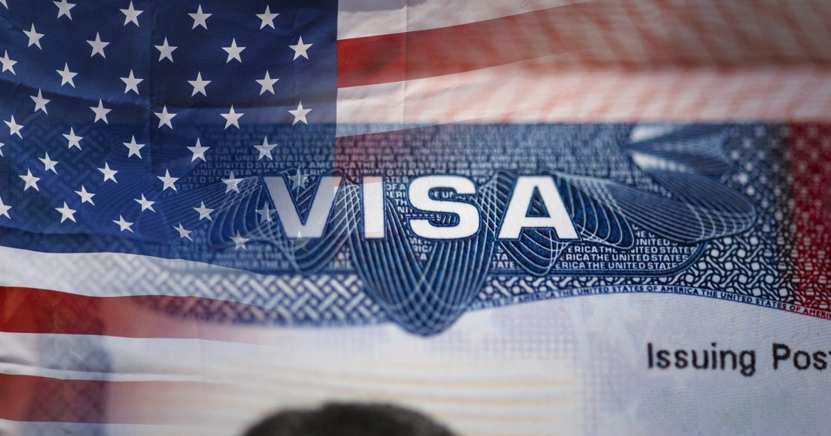 SUA vor cere o garanție de 15.000 de dolari pentru vize, inclusiv cetățenilor din 12 țări, între care și România Administrația președintelui Donald Trump anunță că va impune o sumă de garanție de 15.000 de dolari pentru cetățenii din 50 de țări care depun solicitări pentru vize de tip B1 și B2, adică pentru afaceri sau turism