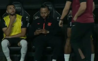 Controverse în Brazilia: Depay, acuzat de stafful tehnic pentru comportament pe banca de rezerve O situație tensionată a zguduit recent ambientul cluburilor braziliene, în contextul meciului în care internaționalul olandez Memphis Depay, transferat de curând de către Flamengo, a fost implicat într-un incident de natură conflictuală cu stafful tehnic