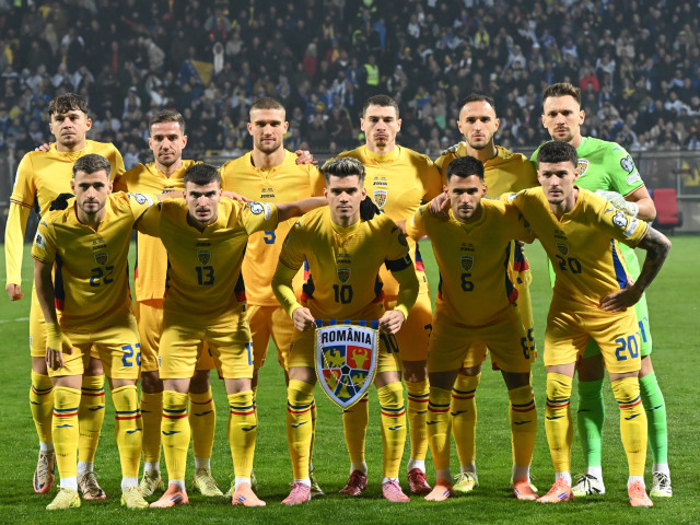 Tensiuni în lotul naționalei României înaintea meciului crucial cu Turcia: Singurul jucător care sperie adversarul Înaintea semifinalei decisive din preliminariile Campionatului Mondial, tensiunile se amplifică în sânul lotului național de fotbal al României, în ciuda apelor liniștite pe care le afișează oficialii