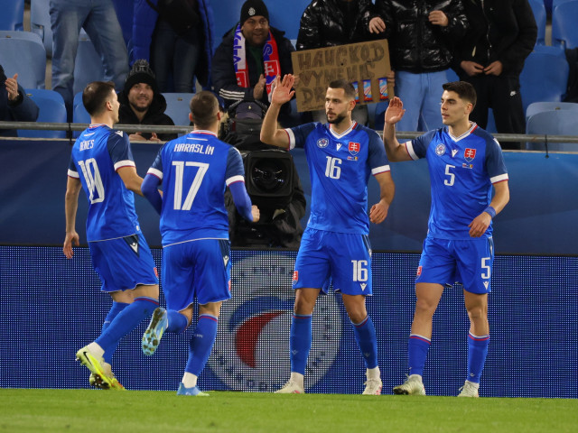 România a suferit o înfrângere categorică în meciul amical disputat împotriva Slovaciei, scor 0-2, într-o partidă marcată de greșeli defensive și ocazii ratate