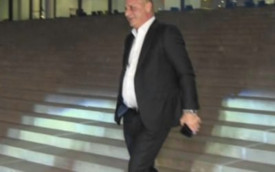 Ioan Varga renunță la conducerea Stelei după eșecul din play-off-ul play-off-ului Decizia surprinzătoare a președintelui clubului Rapid a venit după un sezon în care formația rapidistă nu a reușit să atingă obiectivele stabilite, iar ultimele rezultate au amplificat criza în rândul clubului