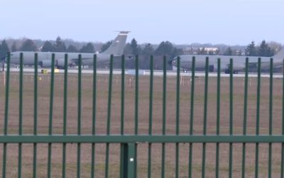 Ministrul Apărării asigură că avioanele militare americane de la Otopeni și Mihail Kogălniceanu nu transportă încărcătură explozivă Într-un moment de tensiune accentuată pe scena geopolitică, ministrul Apărării, Radu Miruță, a emis declarații clare pentru liniștirea opiniei publice cu privire la prezența avioanelor militare americane pe teritoriul României