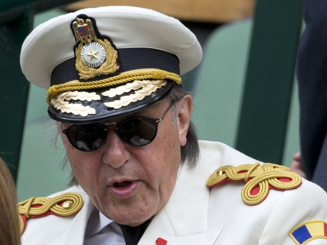 Ilie Năstase, legenda tenisului românesc și unul dintre cei mai colorati și respectați sportivi ai țării, a ieșit în evidență zilele acestea, dar nu pentru rezultate sportive sau amintiri din cariera lui impresionantă