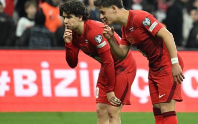 Pe stadionul național din București, atmosfera s-a împletit cu entuziasm și admirație în seara de marți, după ce România a întâlnit echipa U21 a Turciei într-un meci extrem de important pentru calificările la Champions League a tineretului european