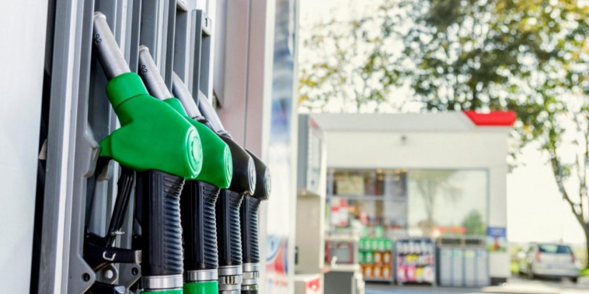 Guvernul refuză plafonarea prețurilor la combustibili; Dumitru: „Statul nu are fonduri pentru reduceri generale”