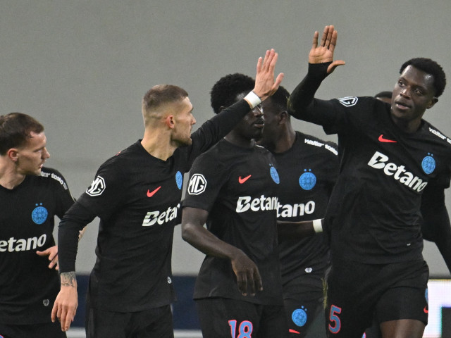 Decizie controversată la FCSB: jucător utilizat pe post greșit și limitele echipei expuse FCSB a readus în prim-plan problema gestionării lotului și a strategiilor din cadrul echipei, după ce o mutare târzie a antrenorilor și deciziile de ultim moment au suscitat reacții puternice atât în rândul suporterilor, cât și în analizele de specialitate