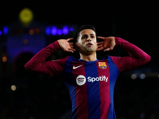 Barcelona a demonstra din nou de ce rămâne una dintre cele mai impresionante echipe din La Liga, învingând clar Sevilla cu scorul de 5-1 într-un meci disputat pe Camp Nou