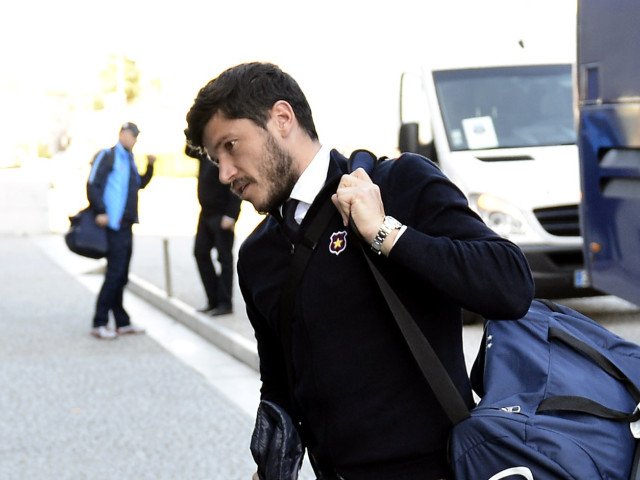 Cristi Tănase, fostul fotbalist de legendă al naționalei României, a devenit din nou subiect de interes în presa sportivă și nu numai, odată cu informațiile legate de pensia alimentară plătită după divorțul de Adina Maria, soția sa din ultimele luni