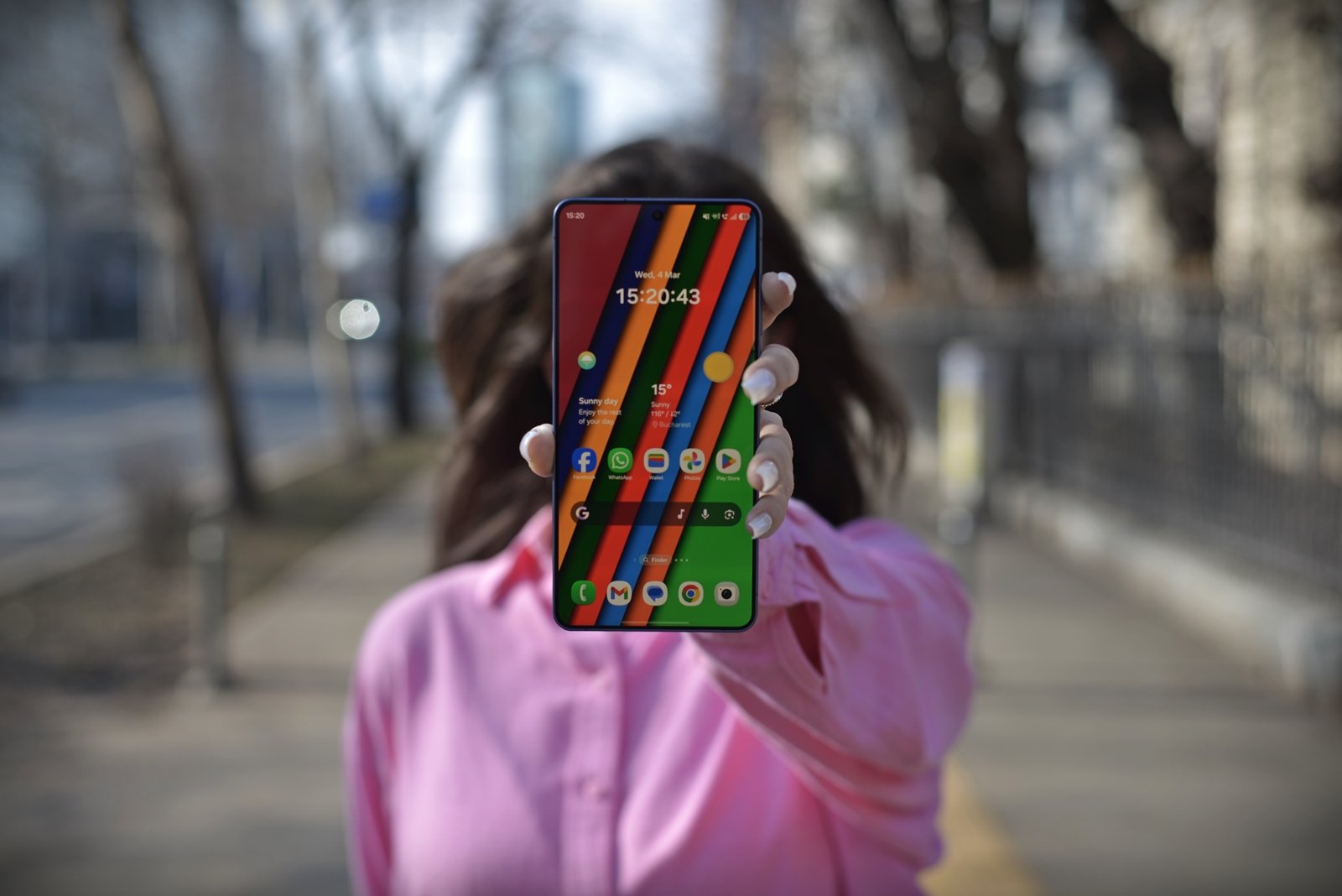 Samsung a lansat recent cel mai nou vârf de gamă din seria Galaxy S, modelul S26 Ultra, aducând pe piață un telefon despre care compania declară că reprezintă vârful inovației și performanței