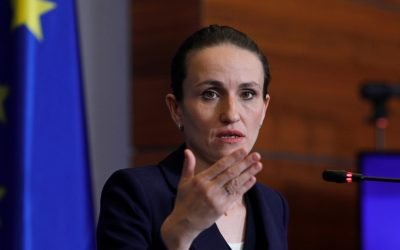 Peste 1.000 de români evacuați din Orientul Mijlociu; Oana Țoiu: „Repatrierea se face pe planuri individuale”
