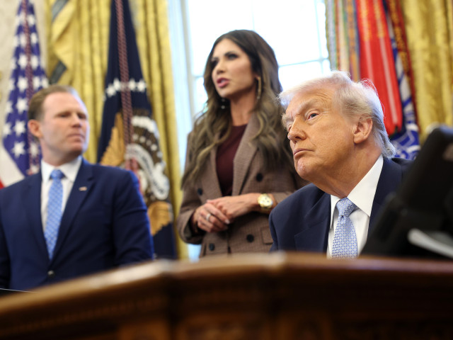 Casa Albă face un anunț exploziv despre Iran, vrând să trimfete în fața tensiunilor internaționale O veste de ultimă oră zdruncină scena geopolitică internațională: Casa Albă a făcut un anunț exploziv cu privire la Iran, intensificând tensiunile în regiune și reluând discuțiile despre posibilele riscuri reprezentate de regimul de la Teheran