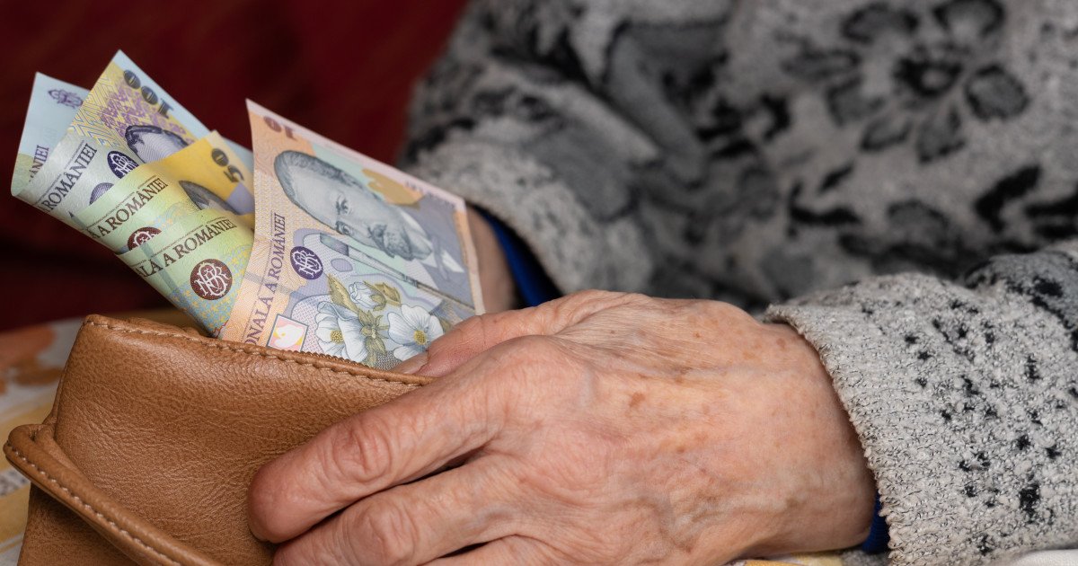 Pensiile pentru luna aprilie vor fi plătite mai devreme, pentru ca beneficiarii să poată dispune de bani înainte de Sărbătorile Pascale, anunță oficialii Ministerului Muncii