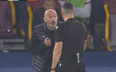 Iștvan Kovacs, noua incendiator al Diviziei A: de la remize și goluri contestate la confruntarea directă cu Vincenzo Italiano Într-un moment tensionat al sezonului, officiantul român Iștvan Kovacs a ales să își “ia o gură de aer” și să se apropie de antrenorul Fiorentinei, Vincenzo Italiano, după un incident care a pus în lumină criticile tot mai vehemente din partea cluburilor și suporterilor