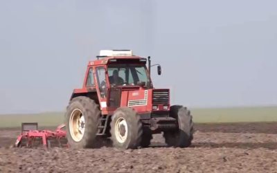 Fermierii din România se confruntă cu o problemă acută cauzată de scumpirile vertiginoase ale carburanților, o situație amplificată de tensiunile internaționale din Orientul Mijlociu