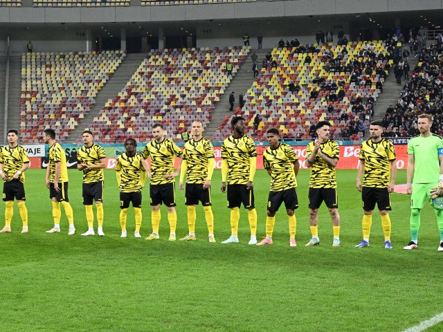 Hotărâre surprinzătoare la Metaloglobus: jucătorii, recompensați pentru efort după egalul cu FCSB După unul dintre cele mai spectaculoase rezultate din actualul sezon, conducerea clubului Metaloglobus a decis să le încrie în balanță recunoștința față de echipă