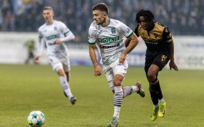 Rețea de corupție în lumea fotbalului: arestări spectaculoase și acuzații grave de trucare a meciurilor Tensiune maximă în lumea fotbalului românesc după ce autoritățile au făcut un flagrant de amploare, anunțând arestarea unui grup implicat în trucarea meciurilor și traficul de influență