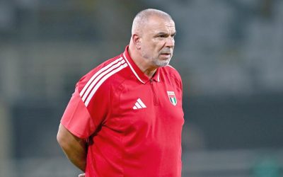 Cosmin Olăroiu, selecționerul echipei naționale a Emiratelor Arabe Unite, se află în centrul unui interes tot mai accentuat din partea cluburilor din China