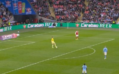 Un spectacol incendiar în fața a 90.000 de spectatori: artistul face scenă cu o sinceritate neașteptată Unul dintre cei mai controversați și spectaculoși artiști ai momentului a făcut ravagii pe scena festivalului care a adunat în această săptămână un public record de peste 90.000 de oameni