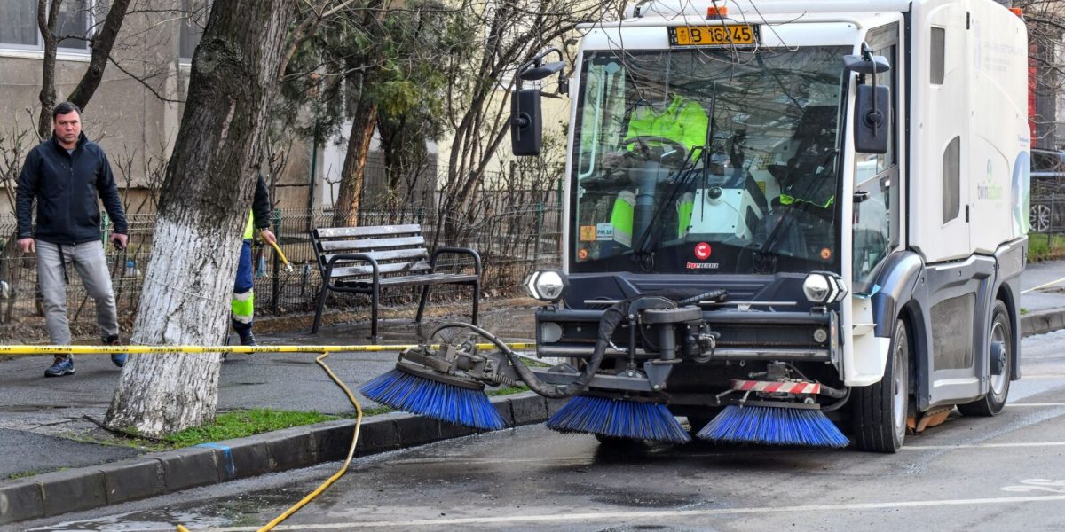 Se relochează mașinile pentru curățenia de primăvară în Sectorul 6