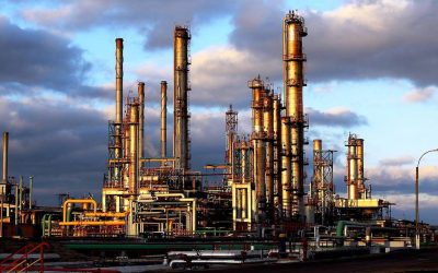 Petromidia, cea mai mare rafinărie din România, se află în plin proces de modernizare, contrazicând declarațiile oficialilor din domeniul energetic