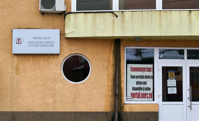 Întârzieri în înregistrarea firmelor și a persoanelor fizice autorizate, problema sezonieră a sistemului administrativ românesc În perioada actuală, antreprenorii români se confruntă cu dificultăți în procesul de înregistrare a noilor firme sau a persoanelor fizice autorizate, o situație care provoacă îngrijorare în rândul mediului de afaceri