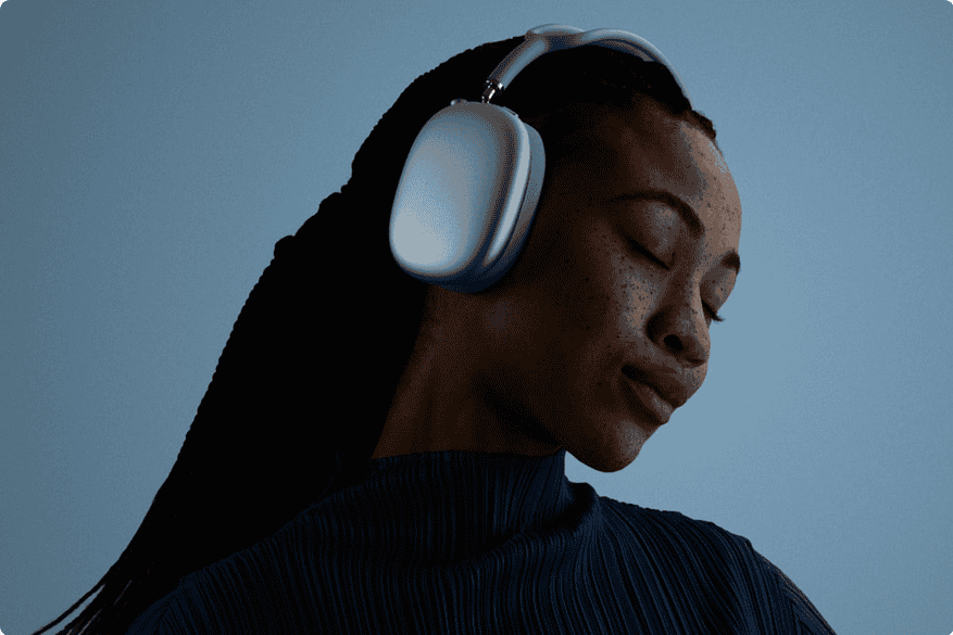 Apple anunță lansarea oficială a noilor căști wireless over-ear AirPods Max 2