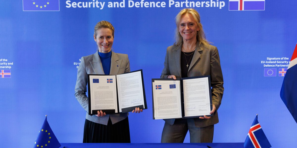 Islanda își mută pașii spre Uniunea Europeană: încă o etapă înainte de aderare Islanda își confirmă intenția de a deveni membru al Uniunii Europene, proiect ambițios care a fost discutat intens în ultimele decenii, dar care a rămas pe linia de start pentru o serie de motive complexe