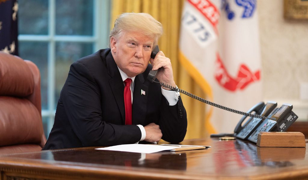 Iranul rămâne în spirală de tensiune după asasinarea liderului suprem, în timp ce SUA își reafirmă influența în regiune Criza de înaltă tensiune din Orientul Mijlociu a ajuns la un punct critic după ce Iranul a pierdut unul dintre cei mai eminenți lideri spirituali