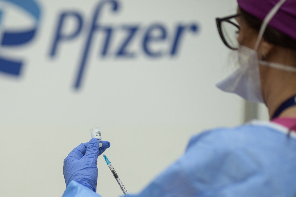 România, Polonia și Ungaria sunt implicate într-un conflict juridic de amploare cu gigantul farmaceutic Pfizer, legat de contractele semnate în timpul pandemiei de COVID-19