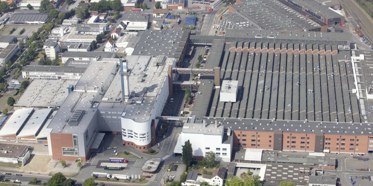 Volkswagen va produce sisteme de apărare antirachetă în parteneriat cu israelienii de la „Iron Dome”