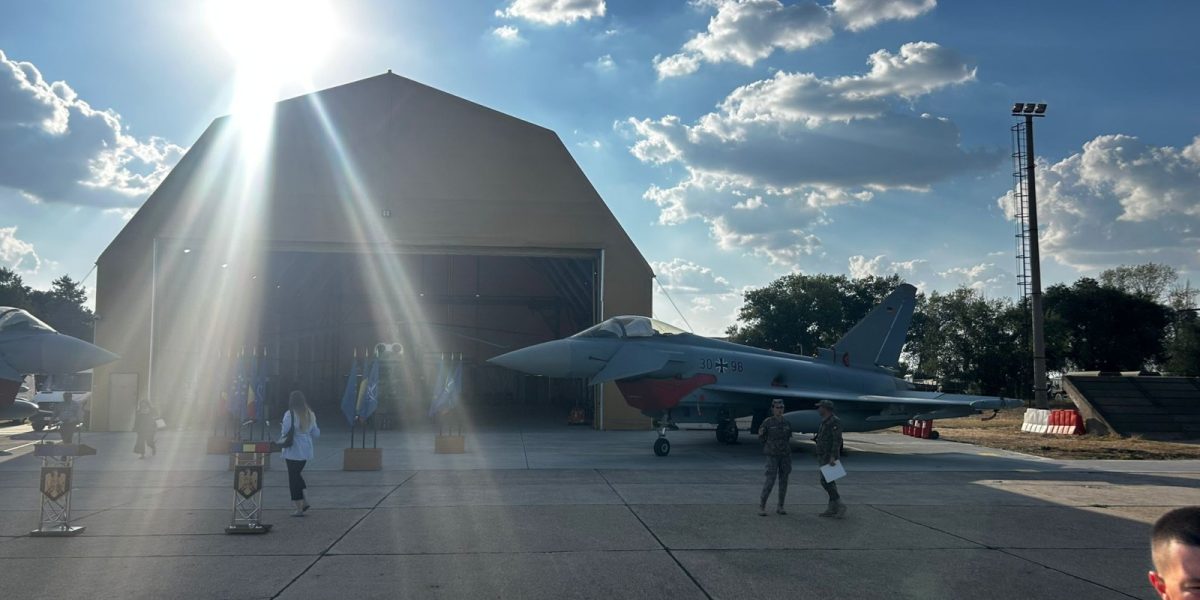 România respinge implicarea în conflictul din Orientul Mijlociu și reafirmă poziția de neutralitate în contextul tensiunilor din regiune, după recentul avertisment al Iranului, care a acuzat oficialitățile de la București de potențiale consecințe politice și juridice în cazul în care România va permite accesul trupelor americane pe teritoriul său pentru operațiuni împotriva Teheranului